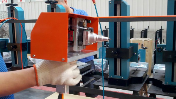 便携手持电动打标机